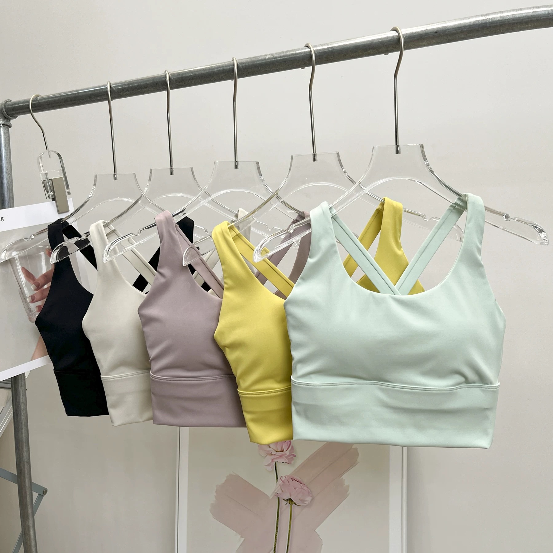 Wstrząsoodporny biustonosz do  – Plunge Bra Push Up recenzja i cena